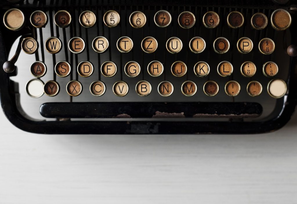 Typewriter for writing tips article